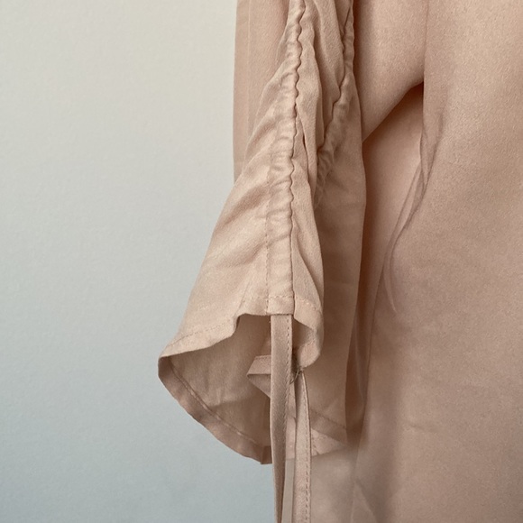 Ann Taylor With Sheer Ruched Tie Sleeves - Picture 4 of 7